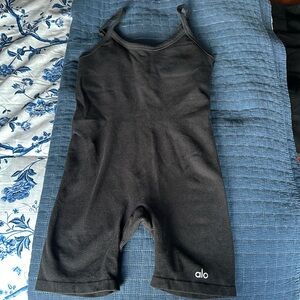 Alo yoga bodysuit